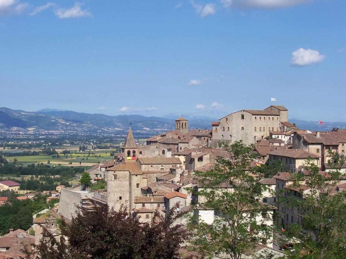 Appartamenti Con Cucina Nelle Colline Toscane Anghiari Bagian luar foto